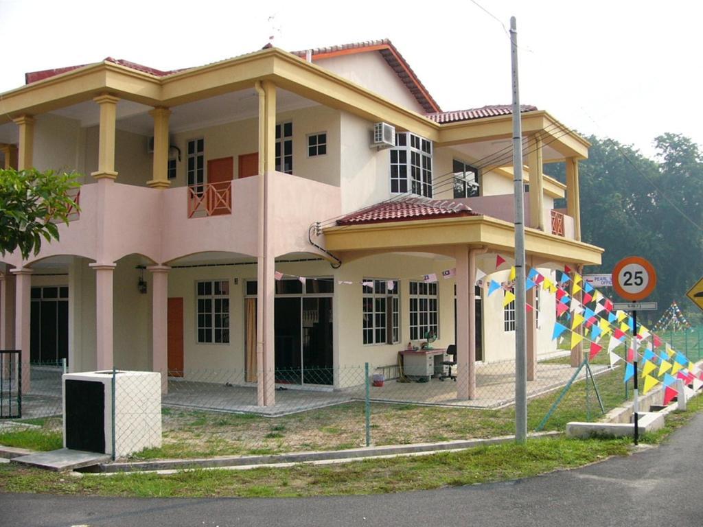Pearl Villa Hotel & Resort Port Dickson Exterior photo